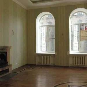 Продам элитную многокомнатную квартиру в центре Санкт-Петербурга
