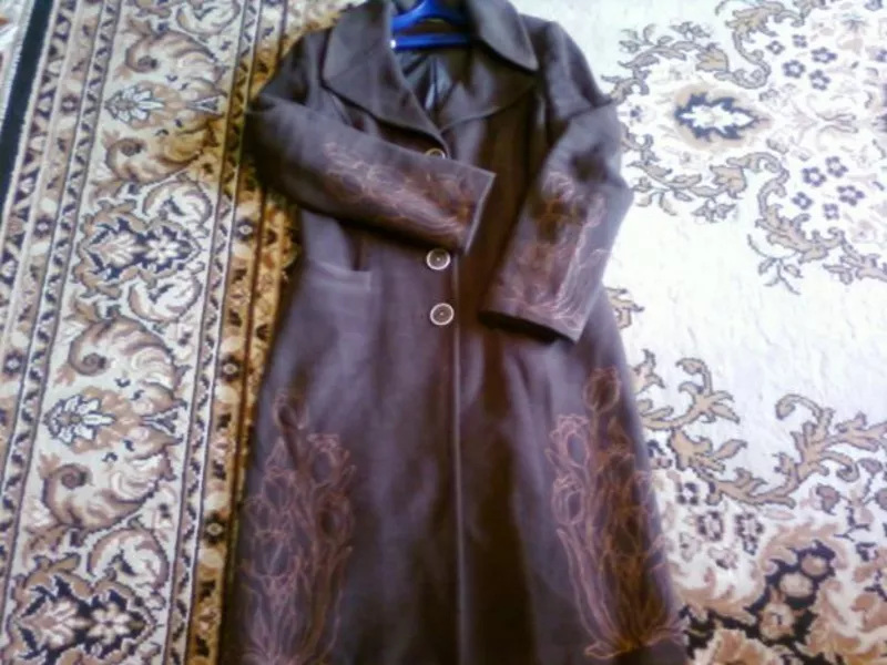 Продаётся коричневое пальто 